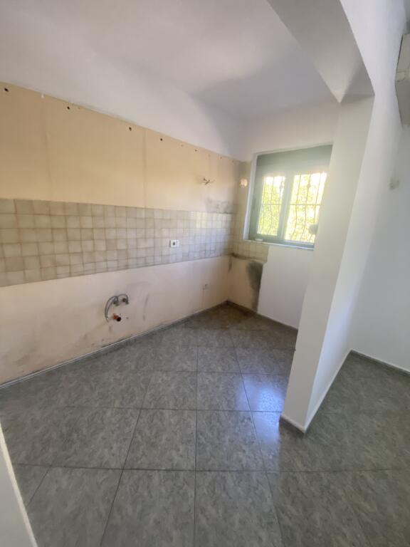 1+1,kat 4 pallat ekzistues,ne ali dem ,107.000 euro