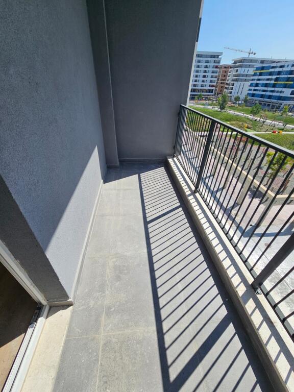 SHITET: *2+1+1wc &amp; 2 Ballkon* *(📍UNIVERS CITY) ,* 100m² -- *Çmimi 125,000 Euro*