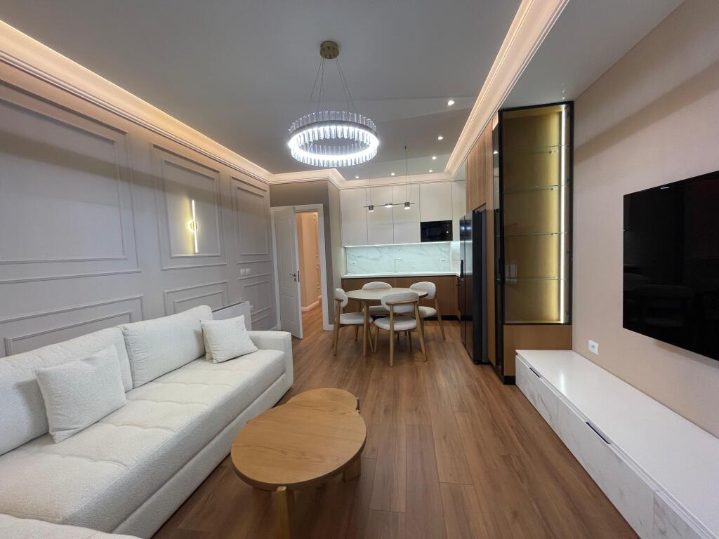 Apartament luksoz 2+1+Post Parkimi per qira ne Kinostudio!