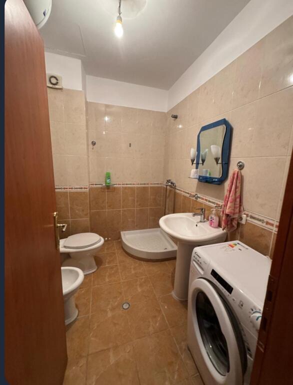 Affittasi appartamento 2+1+1 YZBERISHT TE NELA3 prezzo:45.000 leke