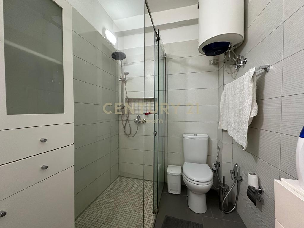 RENT, APARTMENT 1+1, AT VASIL SHANTO!!