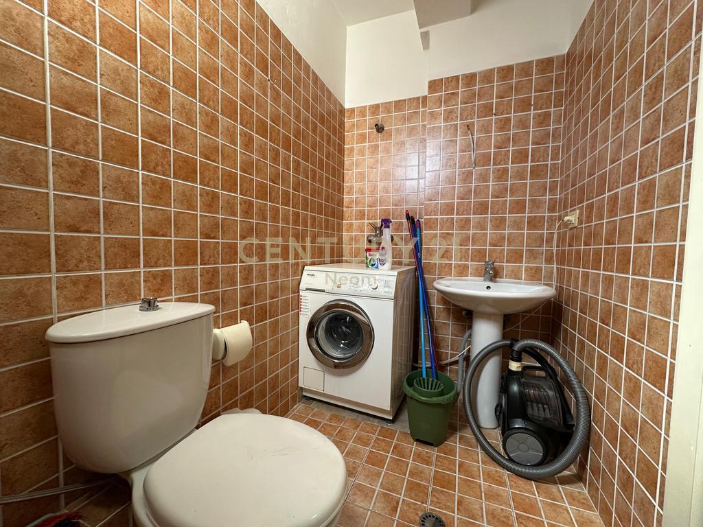 RENT, APARTMENT 1+1, AT VASIL SHANTO!!