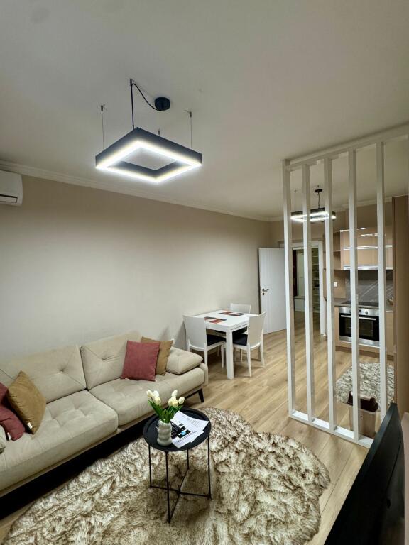 Apartment 1+1, Blloku