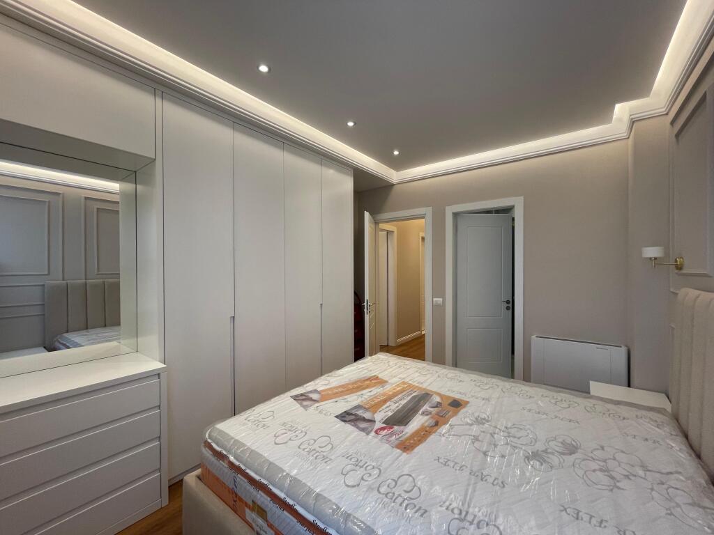 Apartament luksoz 2+1+Post Parkimi per qira ne Kinostudio!