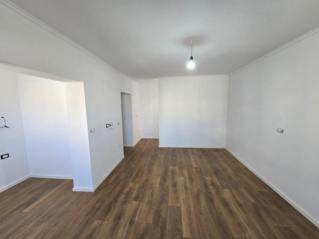APPARTAMENTO 2+1 IN VENDITA VICINO ALLA SCUOLA 1 MAGGIO!