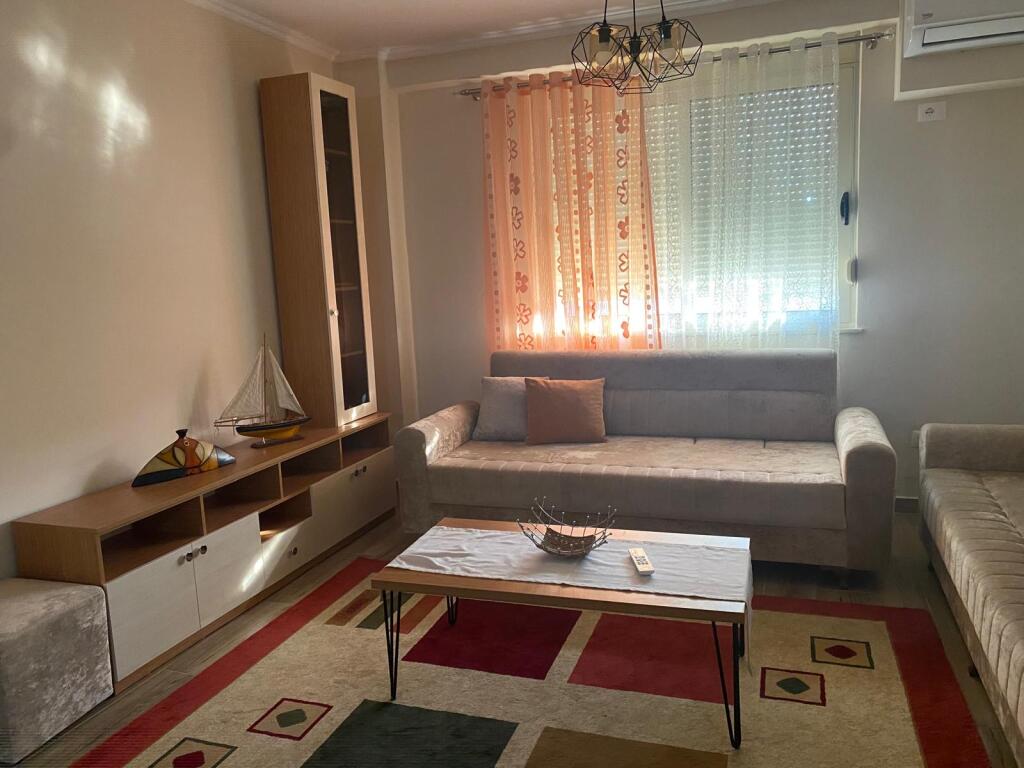 Appartamento 1+1 in affitto a lungo termine – Spiaggia Ferroviaria, Durrës