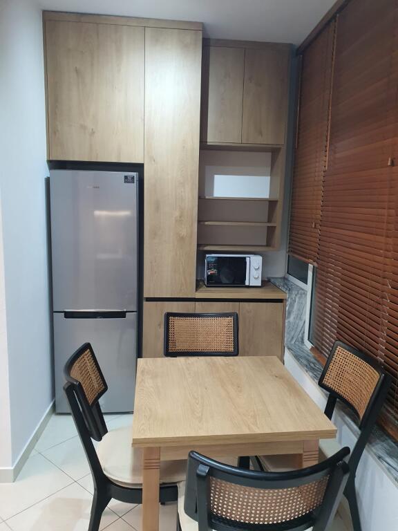 1+1,i mobiluar ,kodra e diellit,cmimi 600 euro