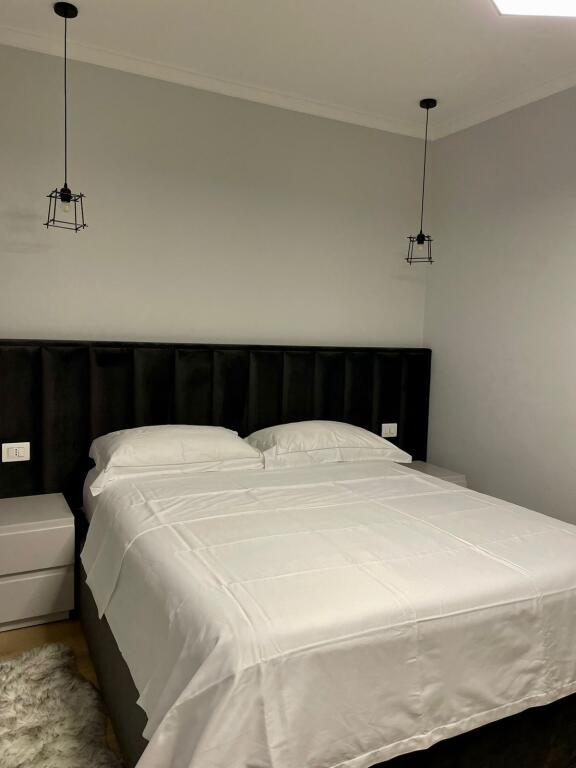 Apartment 1+1, Blloku