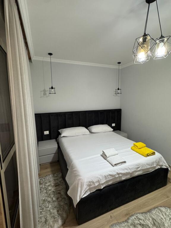 Apartment 1+1, Blloku