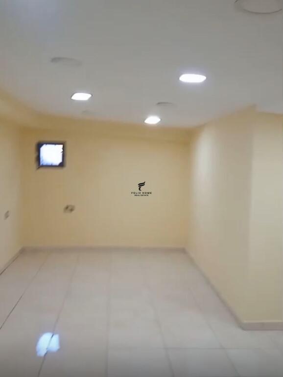 NEGOZIO IN AFFITTO 30 M2 CENTRO 45.000 LEKE