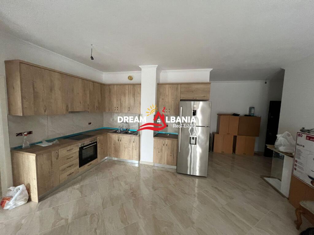 Apartament 2+1 me qera ne Fresk prane Restorant Qesarakes ne Tirane (ID 42214970)