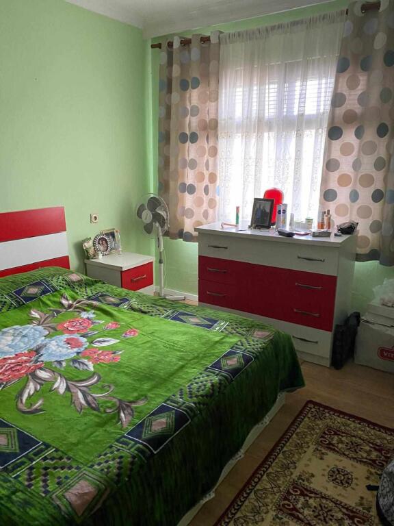 SHITET APARTAMENT 3+1 ZOGU I ZI 185.000 EURO