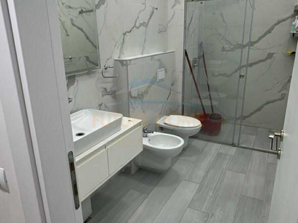 Shitet , Apartament 3+1+2 , Tek Oasis Residence