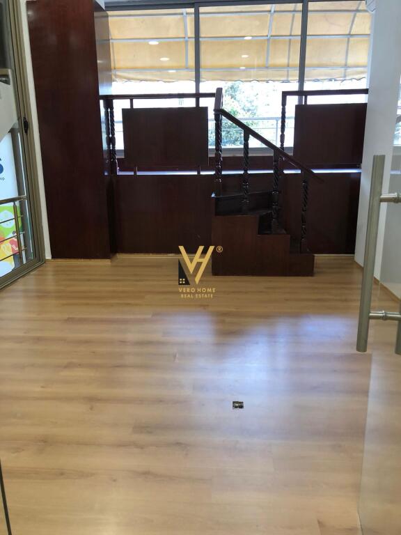 JEPET ZYRE 65 M2 ME QIRA NE QENDER 1.500 EURO