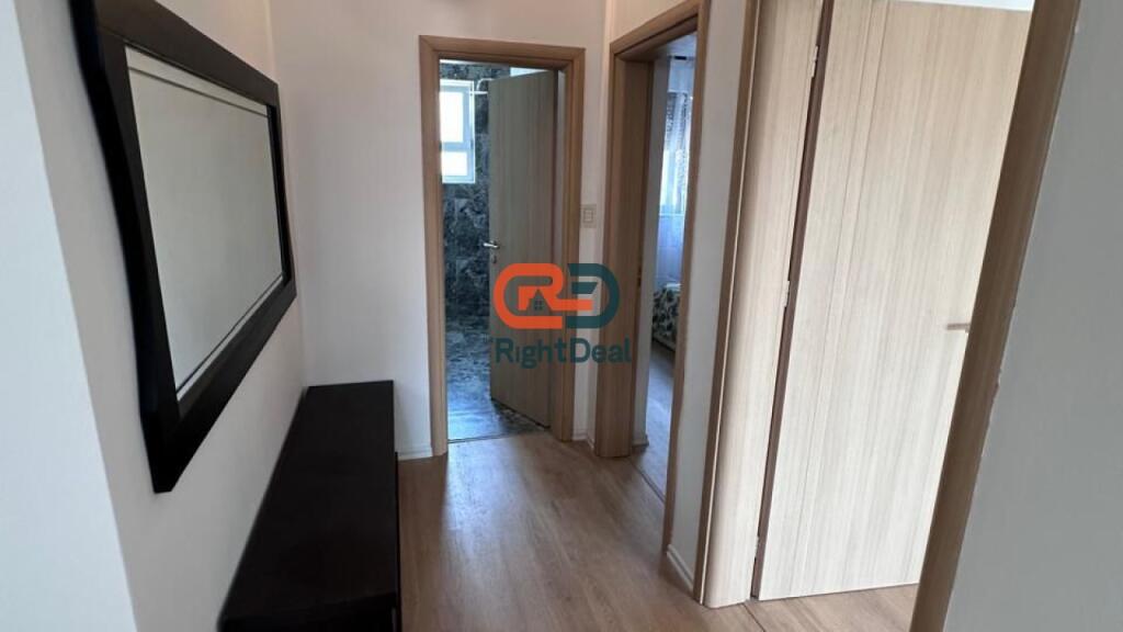 Ne Rrugen Bardhyl, Buze Rruge Kryesore, Shitet Apartament 2+1, me Orientim dhe Vendndodhje Perfekte!