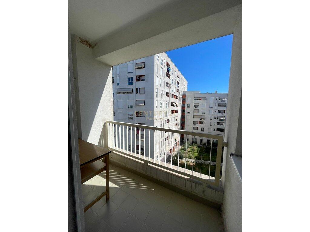 Appartamento 2+1+2 in affitto nel Complesso Magnet, zona 21 Dhjetori!