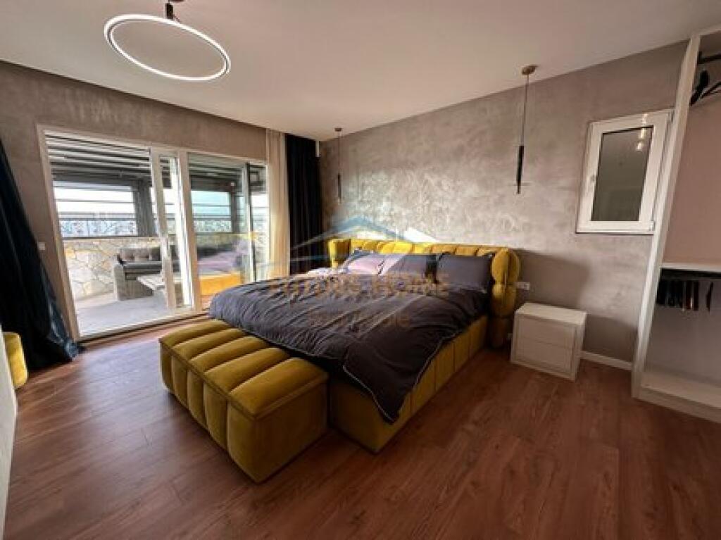 Shitje,Apartament 2+1+Parking,Perballe Delijorgjit !