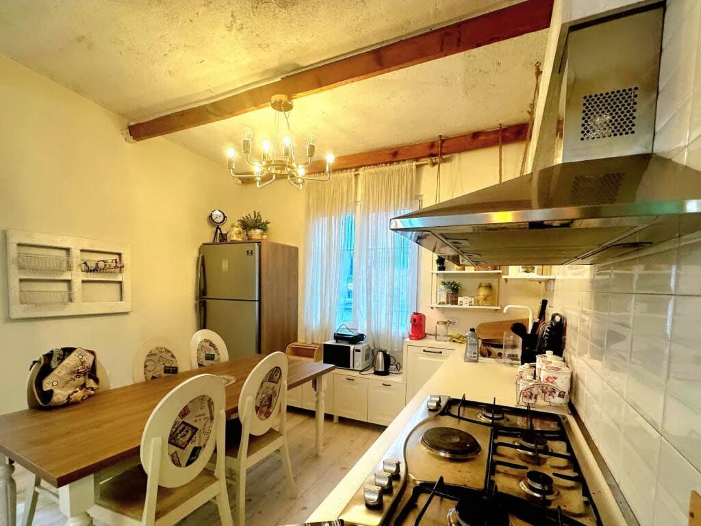 📍 RRUGA SIRI KODRA, BUZE UNAZES SE VOGEL SHESIM APARTAMENT  2+1+2 TUALETE