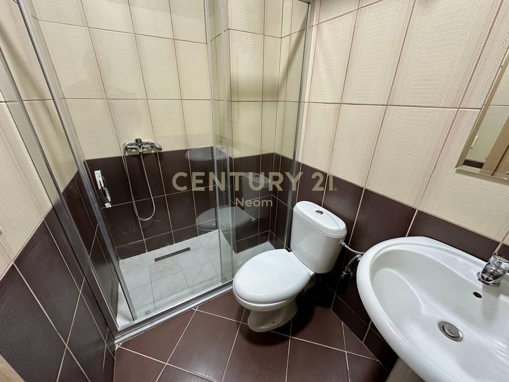 JEPET ME QERA APARTAMENT 2+1+2 NE YZBERISH , PALLATET CABEJ
