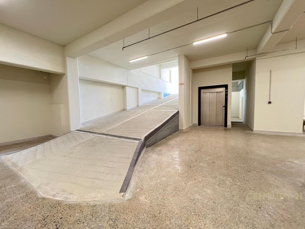 Godinë Moderne Multifunksionale për Qira – Mëzez, Tiranë!