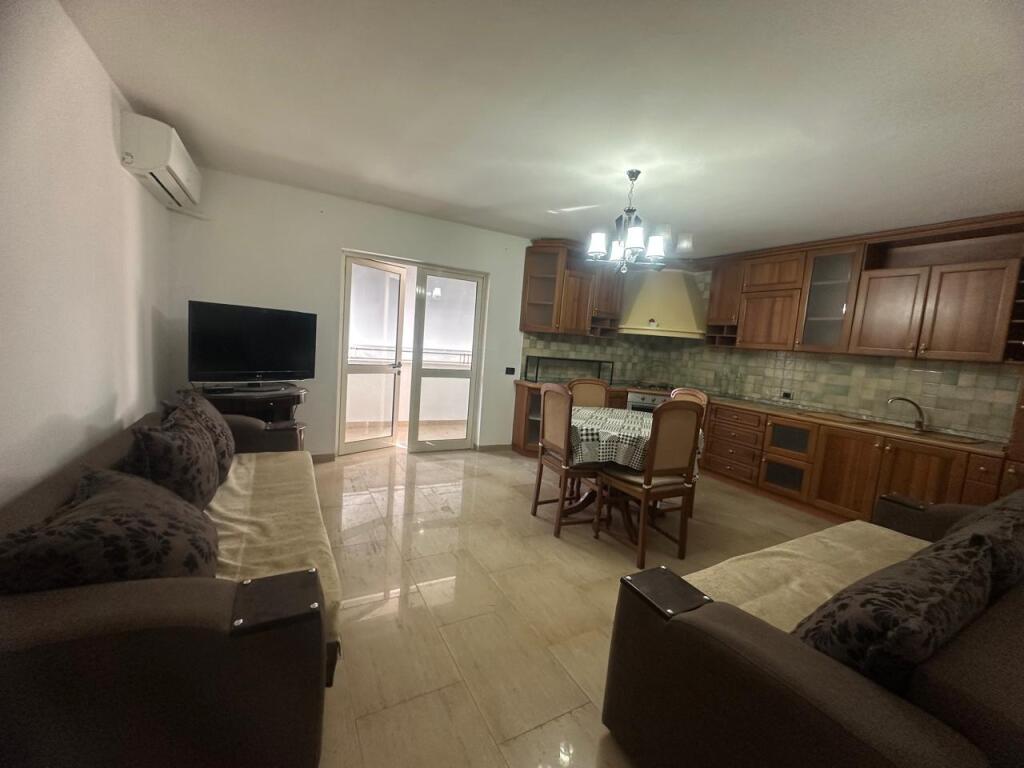 Qera, Apartament 3+1, Rruga e Durresit, Tirane