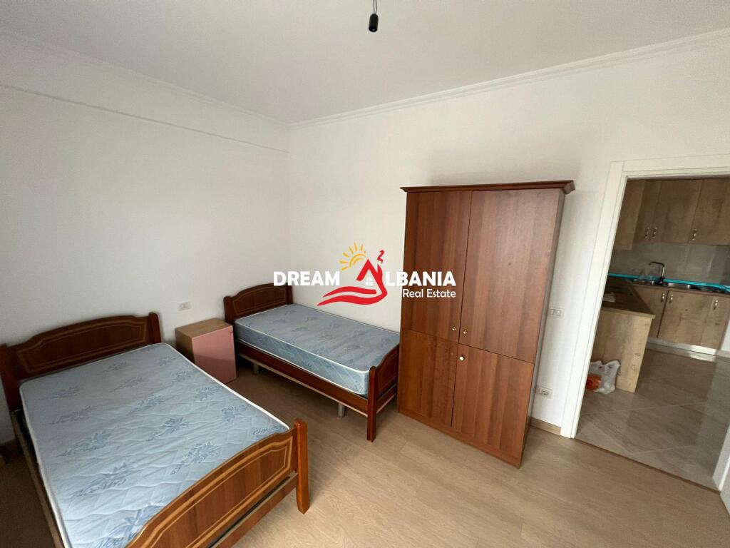 Apartament 2+1 me qera ne Fresk prane Restorant Qesarakes ne Tirane (ID 42214970)