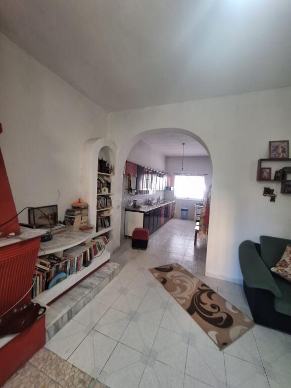 Appartamento 1+1 in affitto Via Vaid Kormaku, collina del Prete, valore 40.000 lek