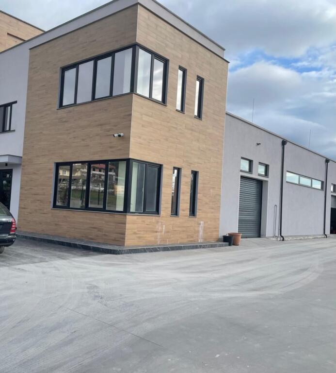 🏭 Warehouse for Rent – 200 m² in Vaqarr (Prush)