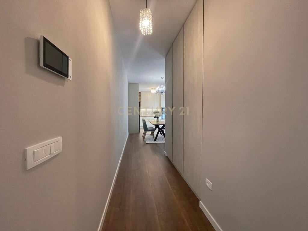 Apartment 3+1+2 with 2 parking spaces for rent at Park Life – Dry Lake!