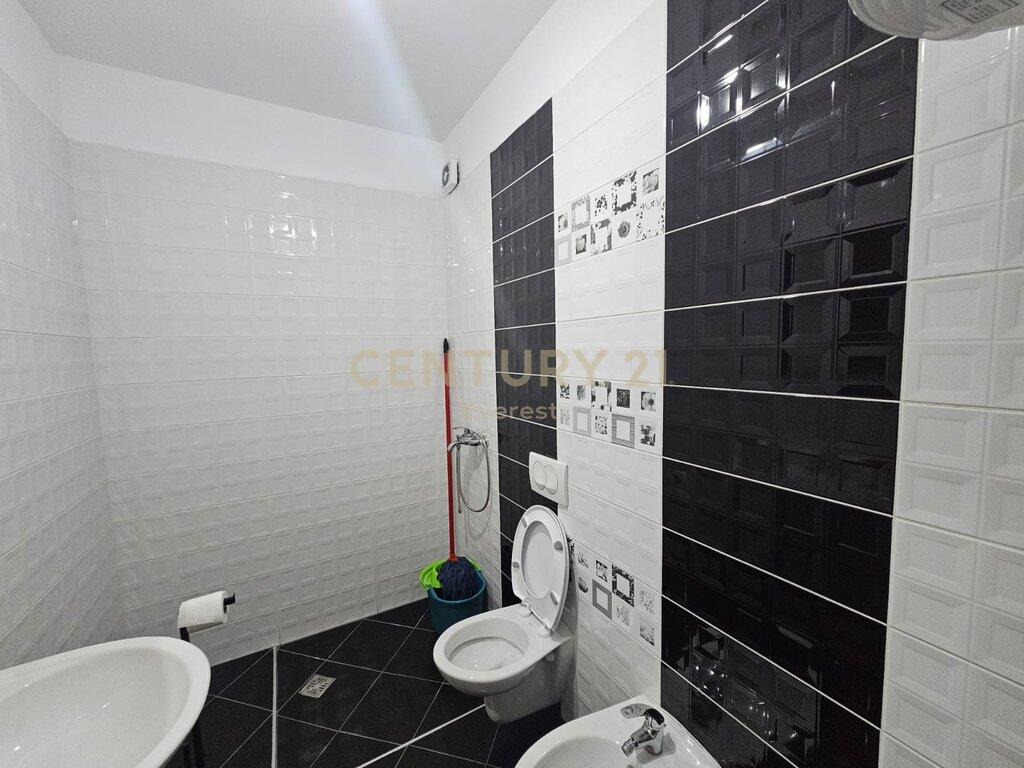 Zogu i Zi – Ufficio in affitto vicino a Ring Center!