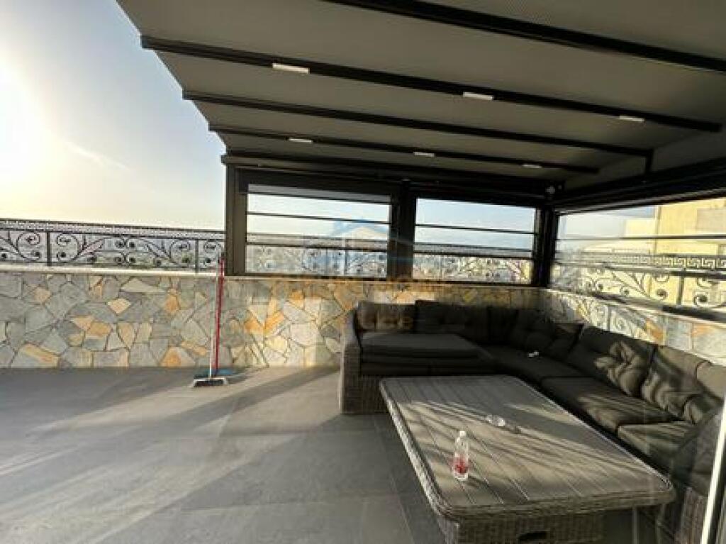 Shitje,Apartament 2+1+Parking,Perballe Delijorgjit !