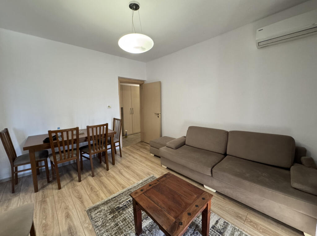 📣 FOR RENT Apartment 2+1 With Balcony 📍 Near Rossman Lala 🛣️ "Xhanfize Keko" Street ✨