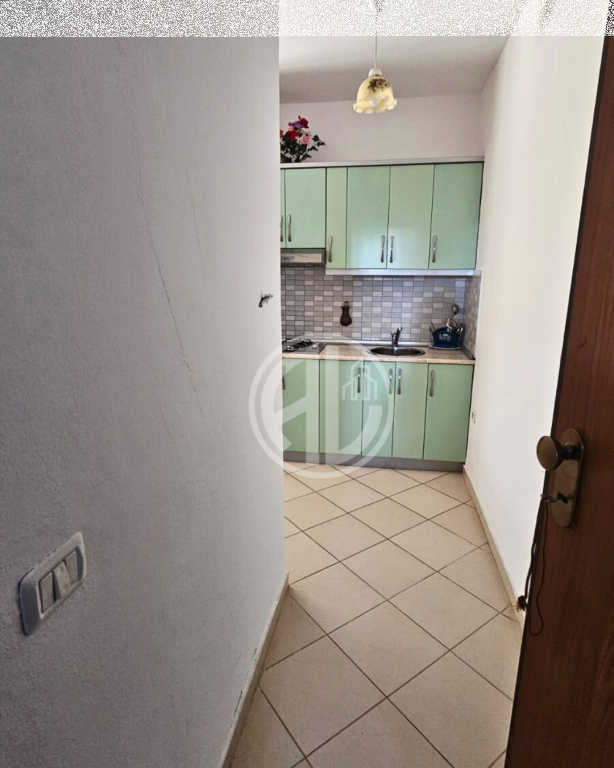 Shiten 3 apartamente Golem ngjitur në të njëjtin kat – Mund të blihen bashkë ose veç e veç