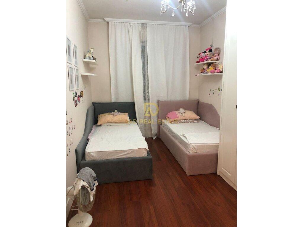 Shitet Apartament 2+1+2 - ISH STACIONI I TRENIT