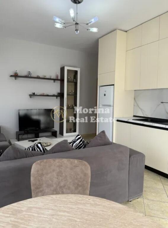 Affitto Appartamento 2+1, vicino a 21 Dhjetori, 650 Euro/mese