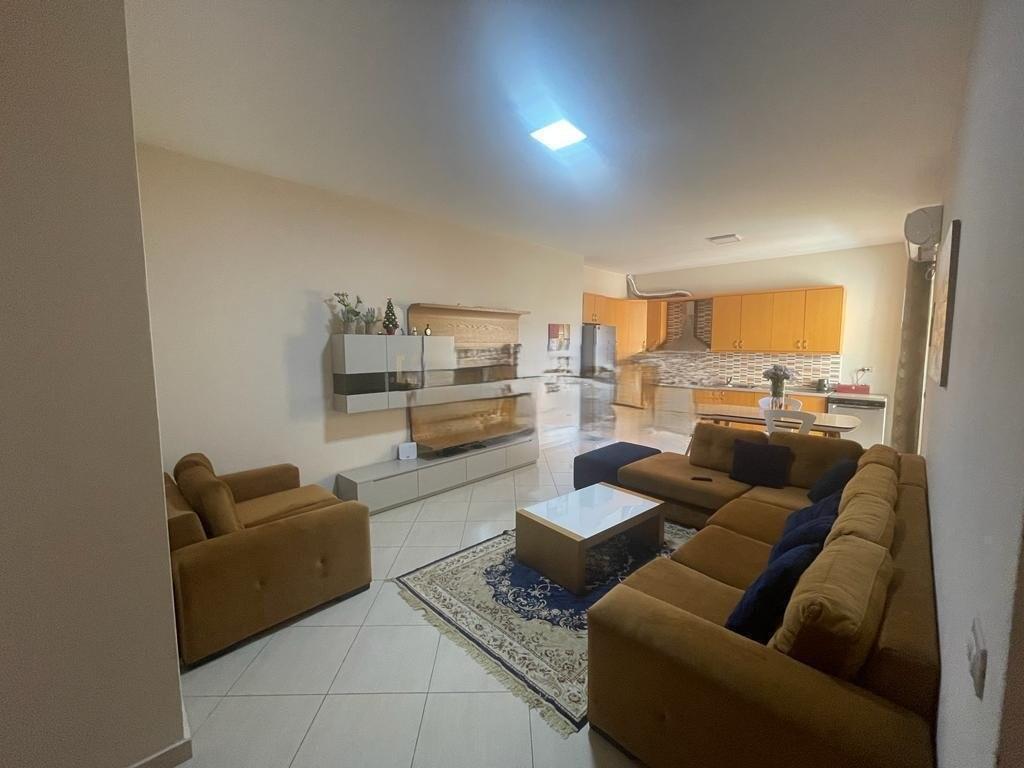 VENDESI APPARTAMENTO 2+1 VICINO ALL'HOTEL HILTON 260.000 €