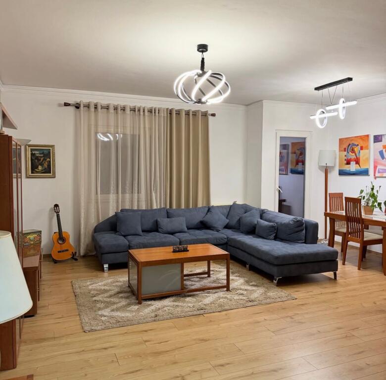 Apartment 2+1+parking for rent, at the Paris Municipality