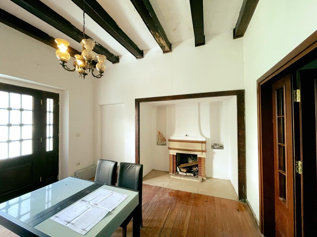 Tasse incluse!!!! Casa privata in AFFITTO vicino a Piazza "Skenderbej" nei vicoli tra il Ristorante "Piazza" e la via "Fortuzi"