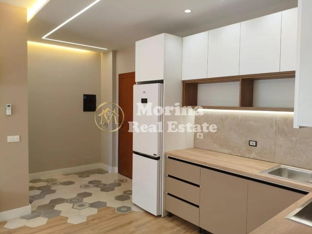 Qera Apartament 2+1, Perballe Deliorgjit, 800 Euro/muaj.
