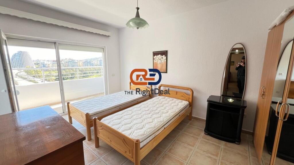 Tek Komuna E Parisit ,Shitet Apartament 1+1 Ideal Per Investim!!!