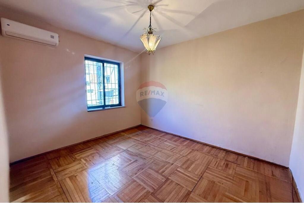 Apartament 3+1 ne shitje në Zemër të Tiranës