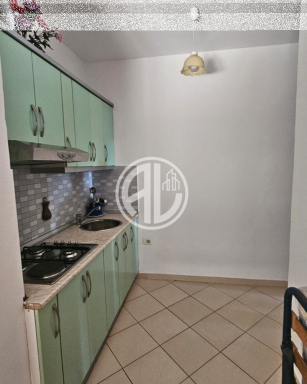 Shiten 3 apartamente Golem ngjitur në të njëjtin kat – Mund të blihen bashkë ose veç e veç