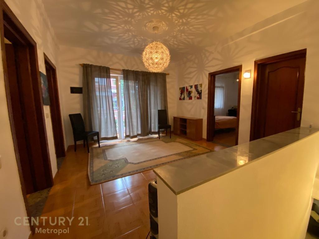 DUPLEX IN AFFITTO 3+1+2 VICINO AL 21 DICEMBRE !