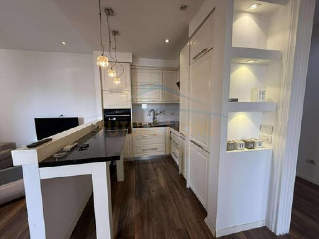 Qera, Apartament 2+1, Unaza e Re, Tiranë