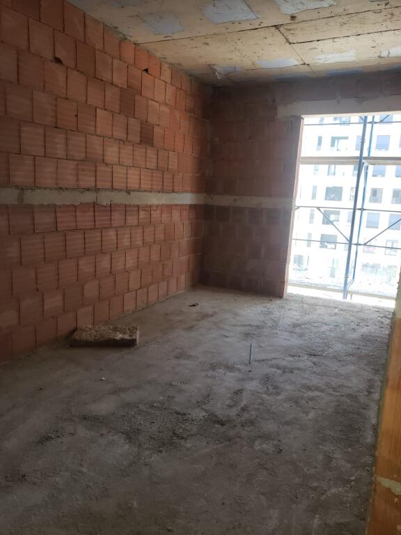 Fusha aviacionit Meis Residence shitet 2+1+2 102.34 m2 1650 euro m2