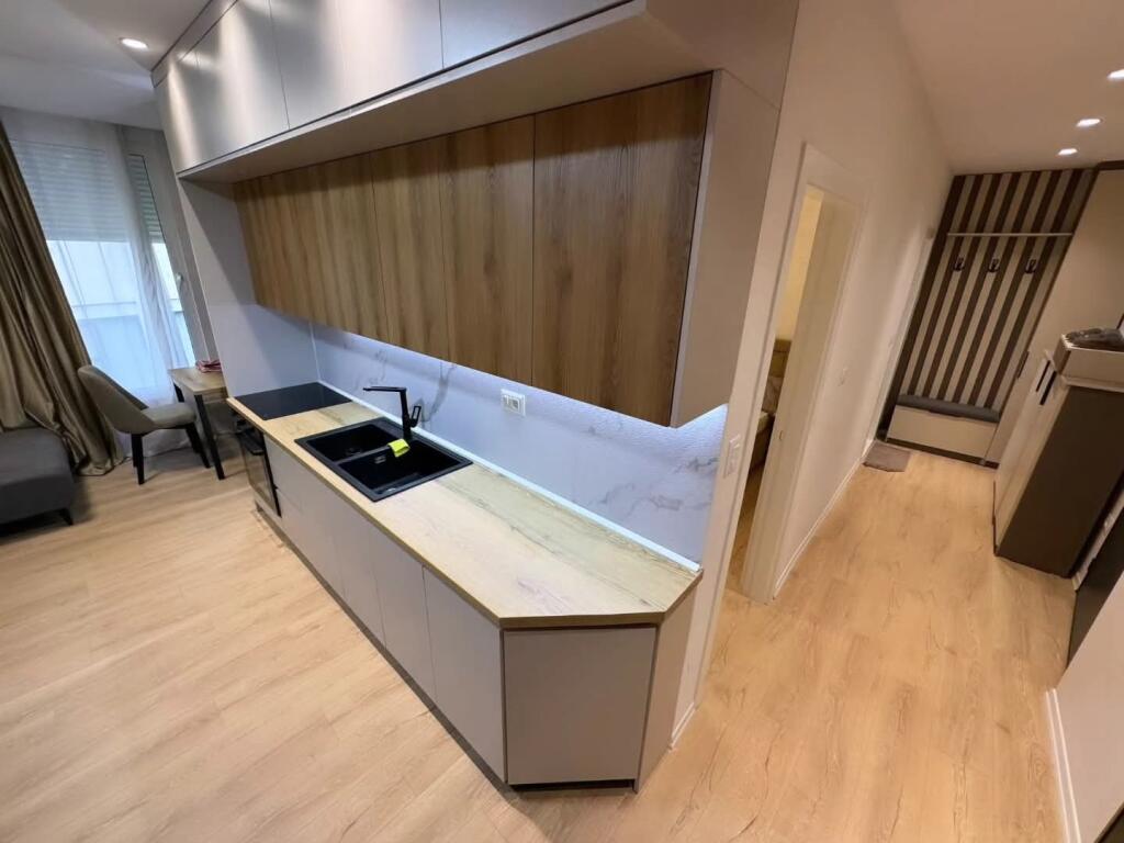 Kopshti Zoologjik Shesim super apartamen 1+1.
