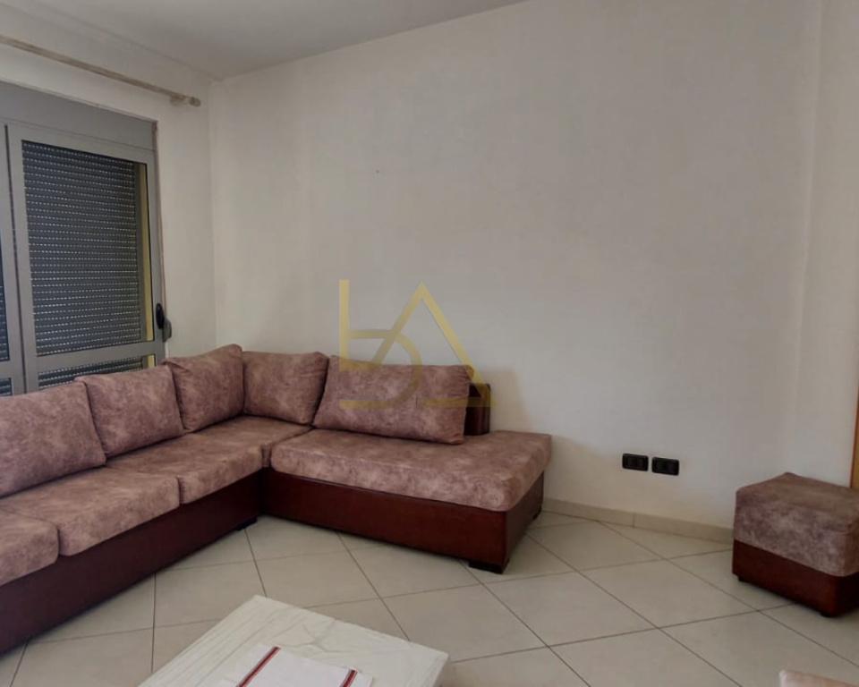 Appartamento in Affitto – Durrës, Complesso Tochak