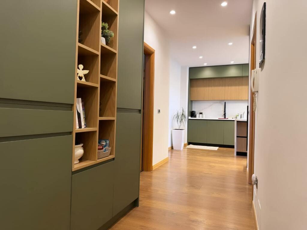 𝐑𝐫𝐮𝐠𝐚 𝟓-𝐌𝐚𝐣𝐢, 𝐩𝐫𝐚𝐧𝐞 CONCORD CENTER  SHESIM SUPER APARTAMENT 3+1+2