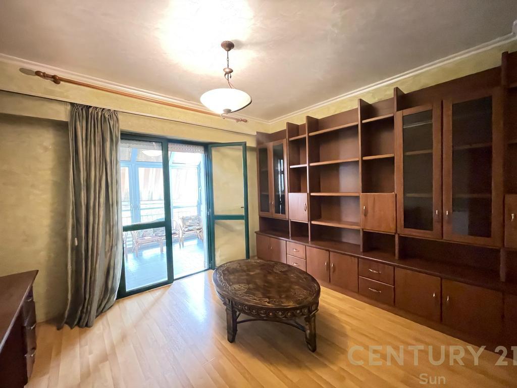 APARTMENT 3+1+2 FOR RENT AT ZOGU I ZI!