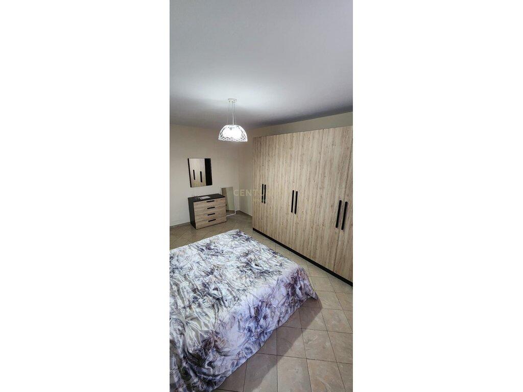 Jepet me qira apartament 3+1+2 pranë Ambasadës Amerikane!